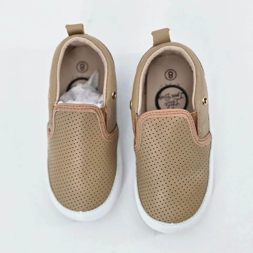 Little Love Bug Tan Quinn Slip On Leather Wide Toe Box Toddler Shoes Size 8 VGUC